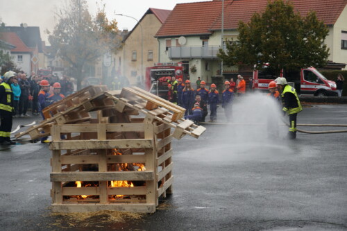 Jugendfeuerwehr Vorführung